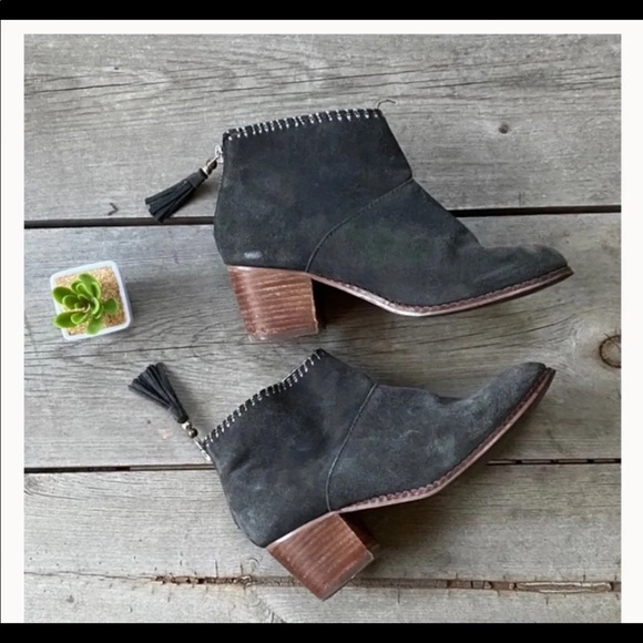 Toms Sz. 6.5     Leila Ankle Booties  
-Adorable - Picture 2 of 7